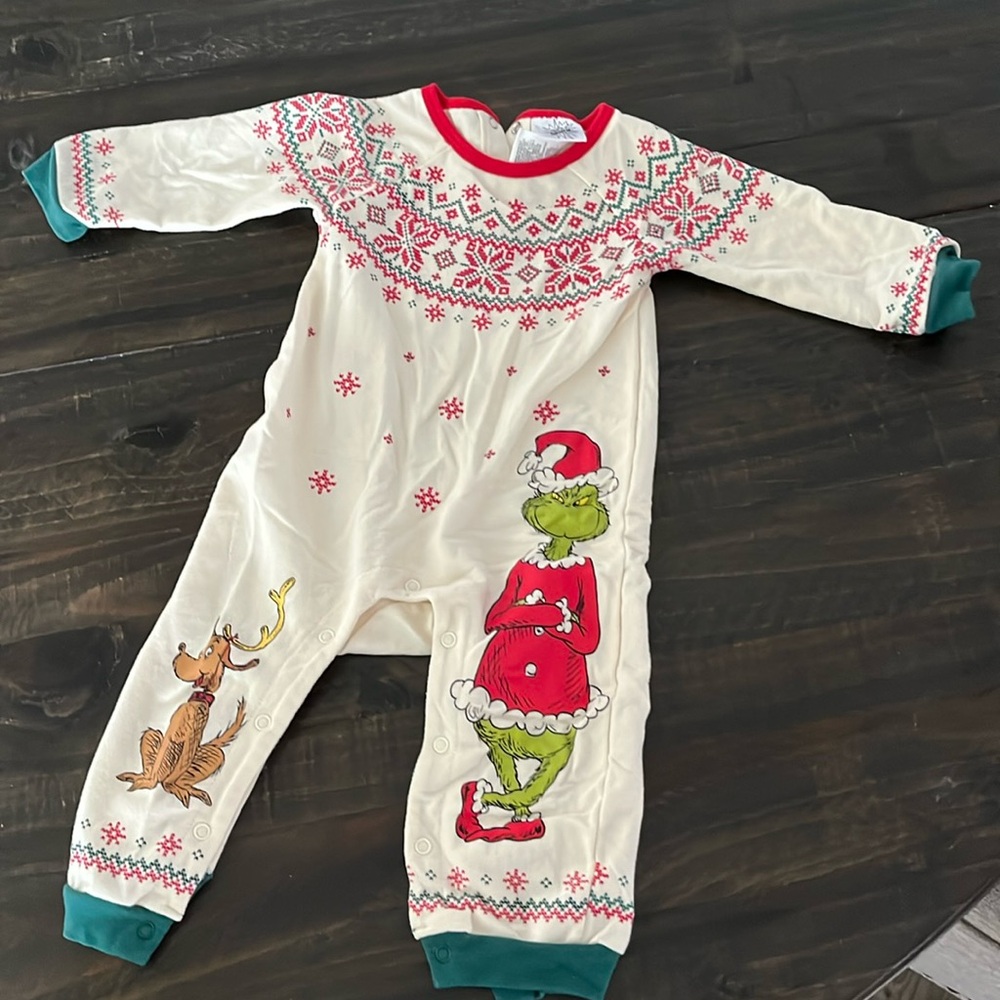 Grinch Baby Outfit size 12 months never worn washed once
